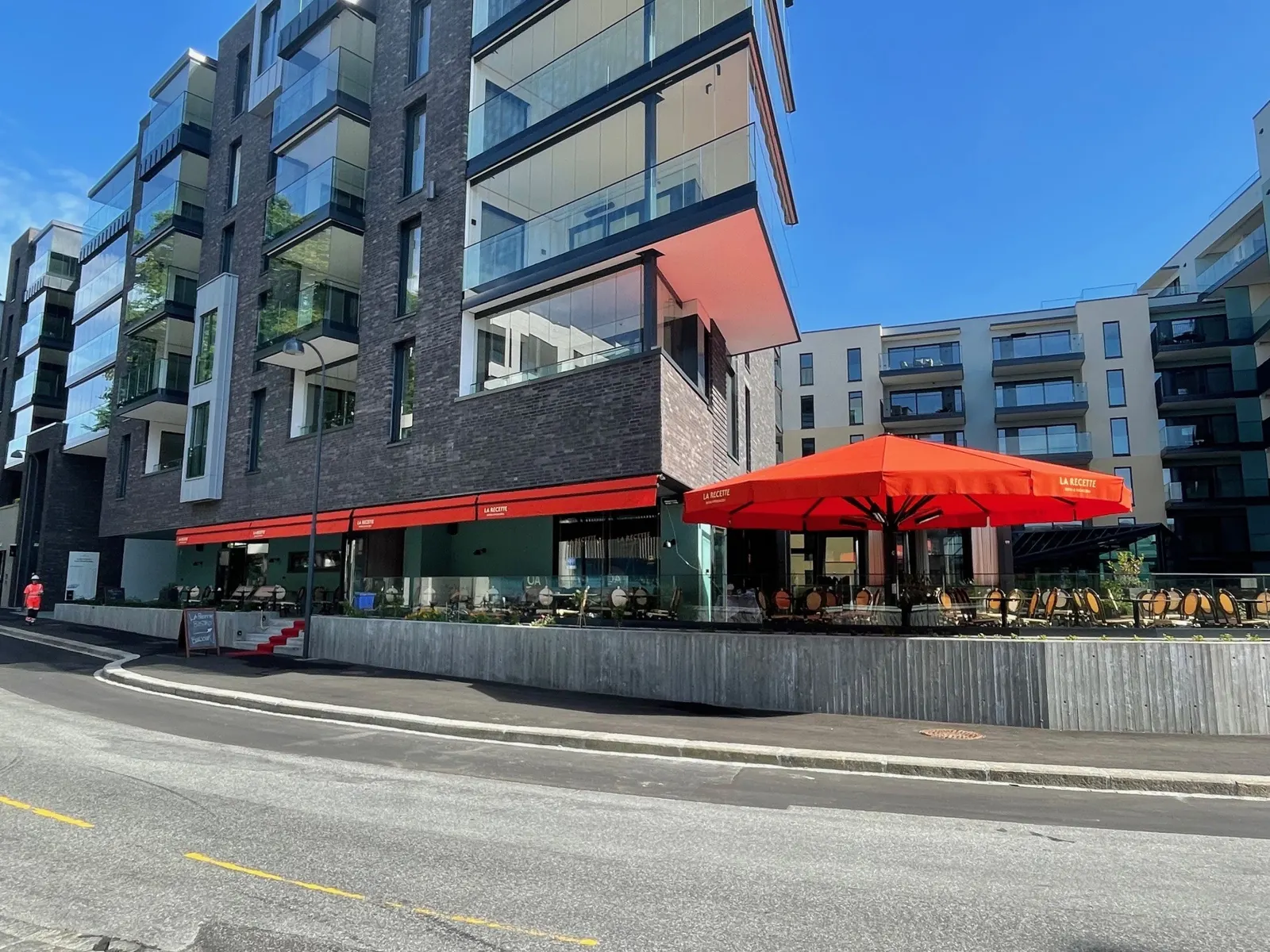 Parasols for Outdoor Dining Areas