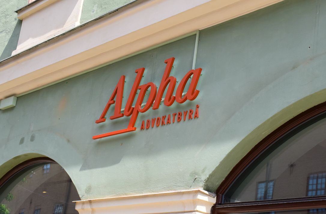 Skyltning för Alpha Advokatbyrå på Kungsholmen – bild 4
