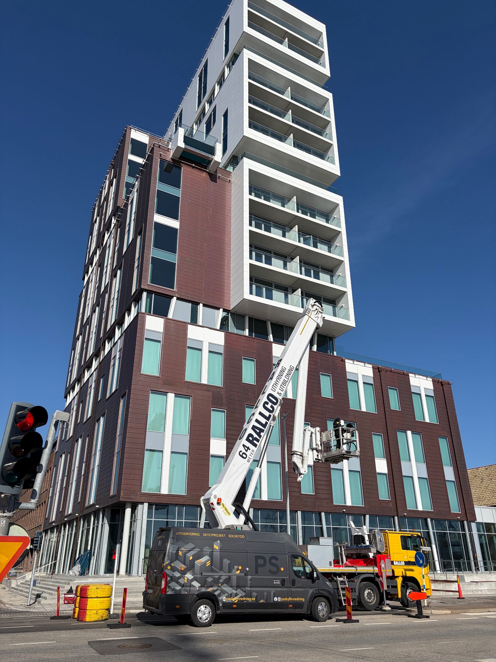 Skyltning till Willow Hotel  – Trelleborg – bild 16
