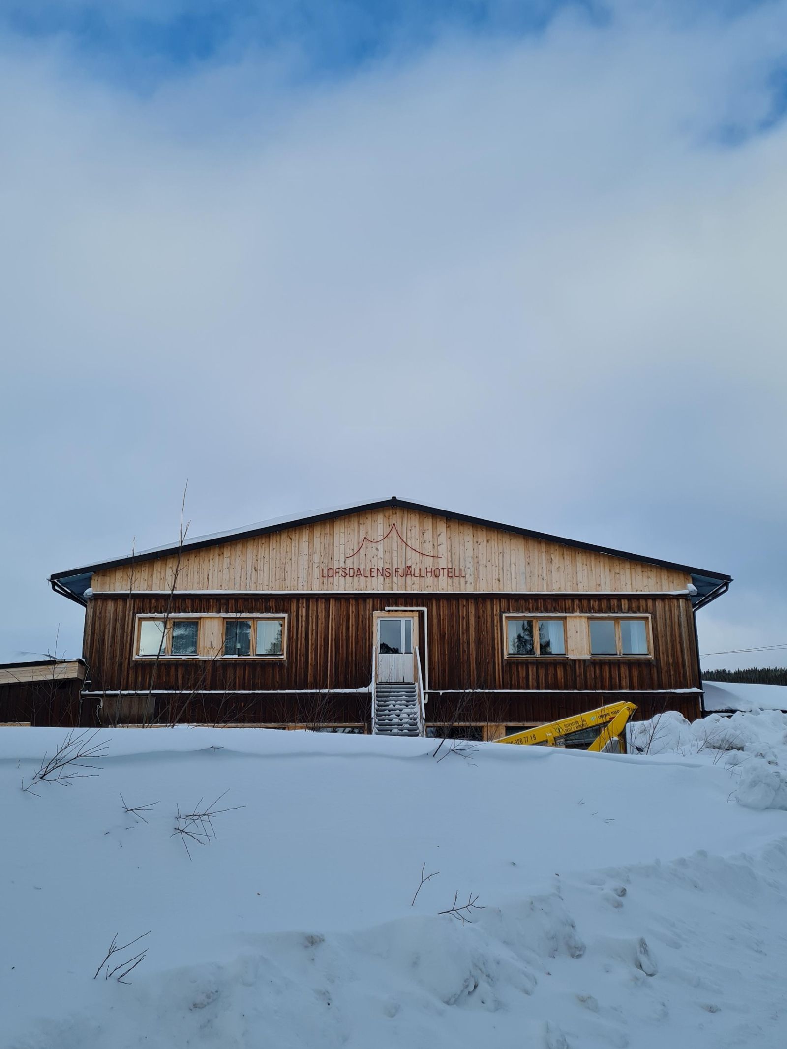 Skyltning till Lofsdalens Fjällhotell – Lofsdalen – bild 2