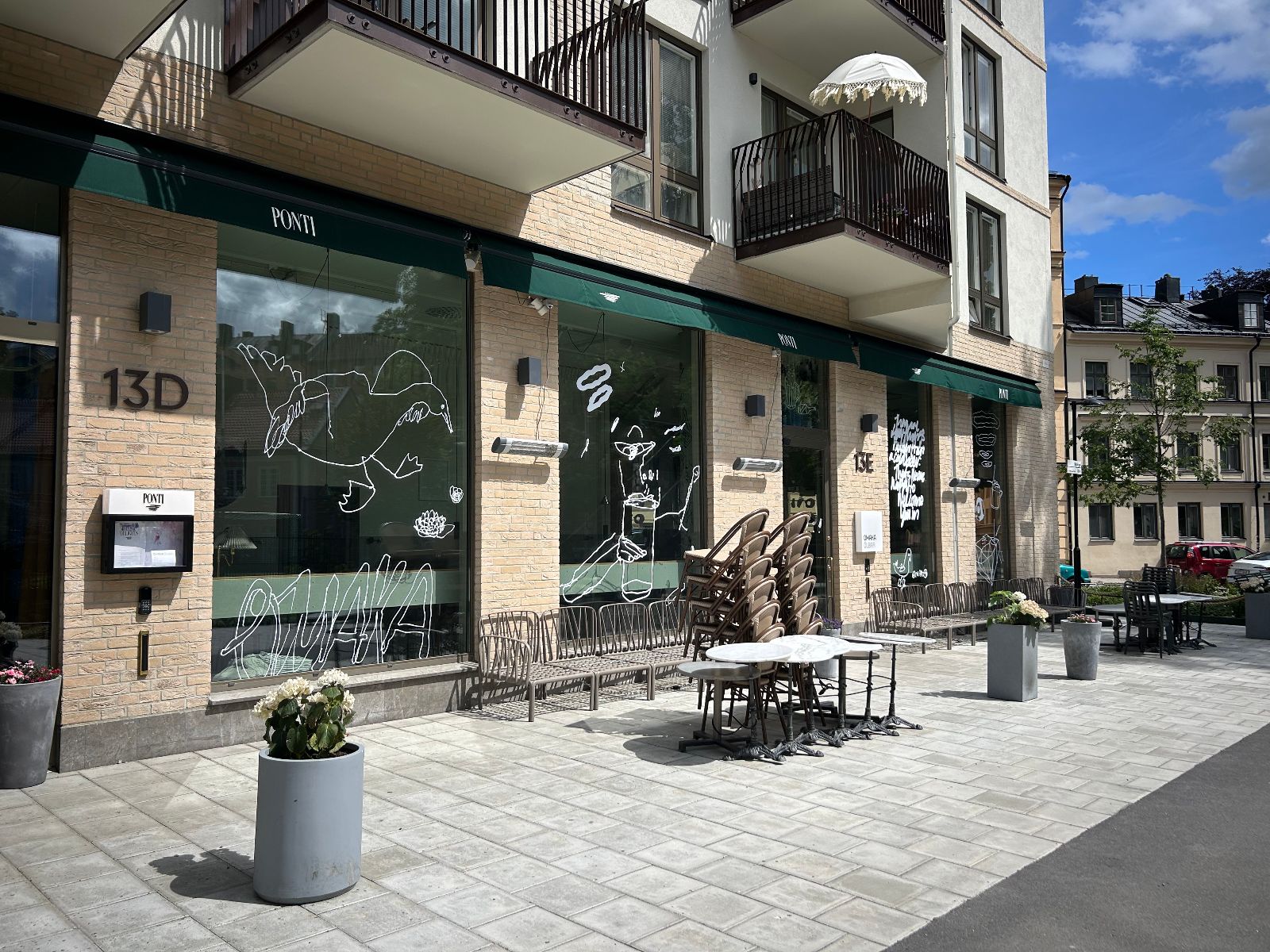 Fönsterdekor till Ponti & Omaka Ölbar  – Södermalm – bild 2