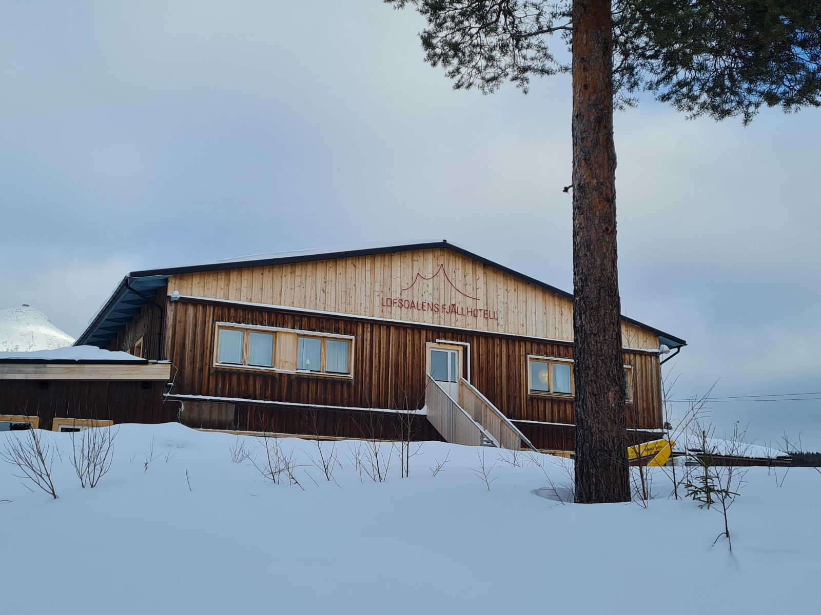 Skyltning till Lofsdalens Fjällhotell – Lofsdalen – bild 4