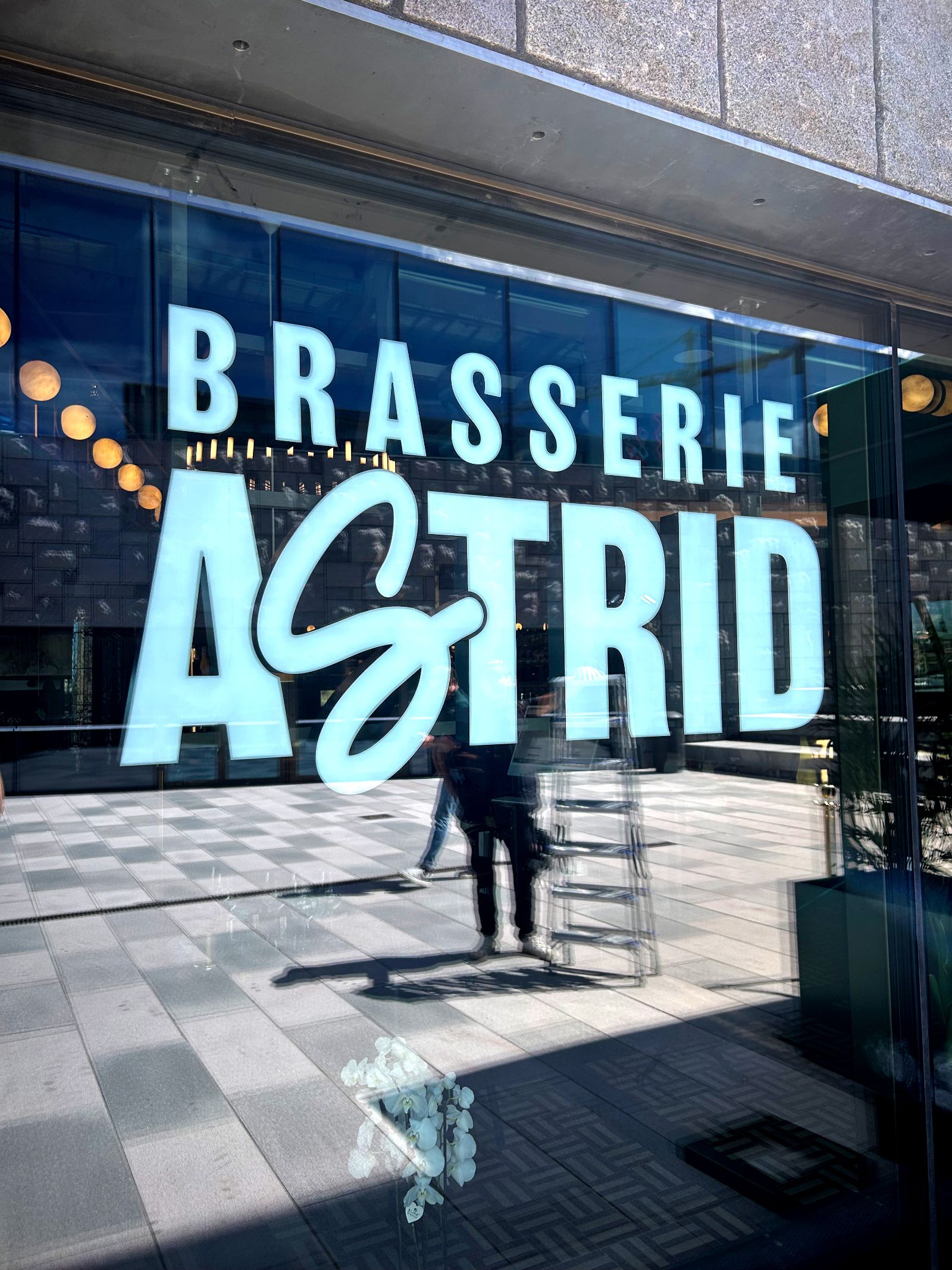 Uteservering & skyltning för Brasserie Astrid på Mälarterrassen – Stockholm – bild 8