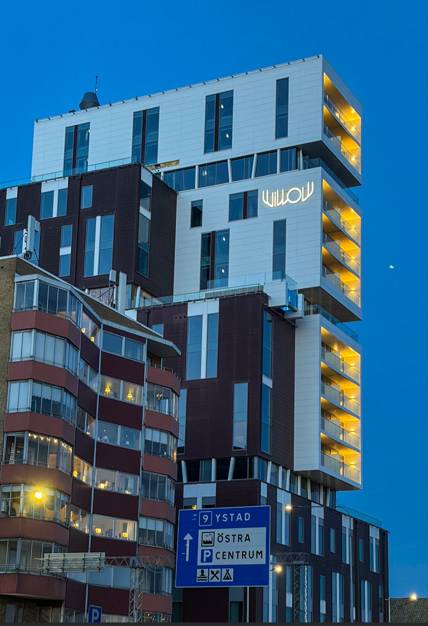 Skyltning till Willow Hotel  – Trelleborg – bild 14