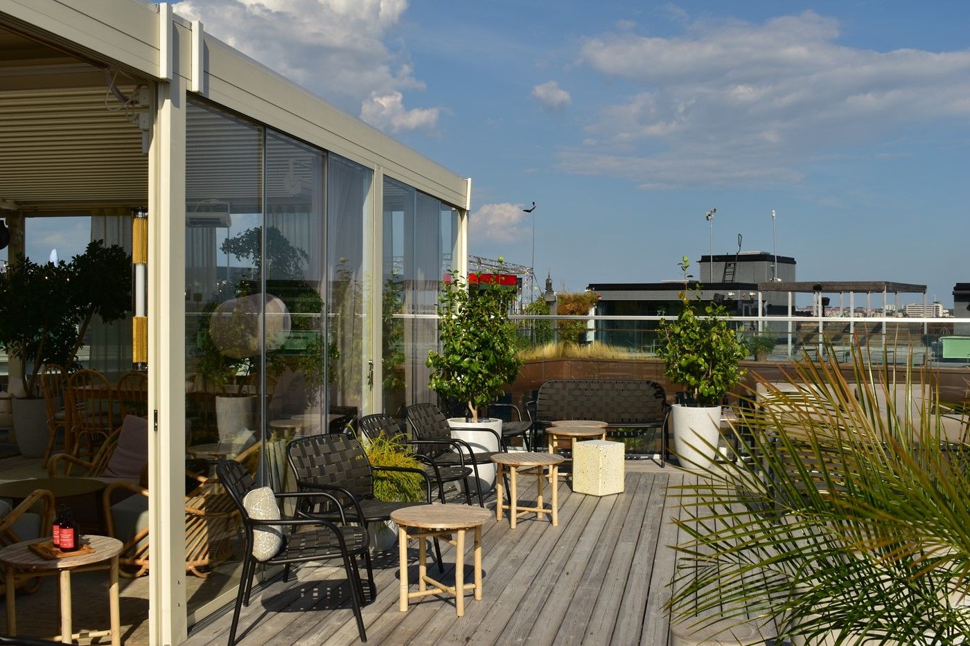 Inglasat pergolasystem till Restaurang IMA i Stockholm – bild 4