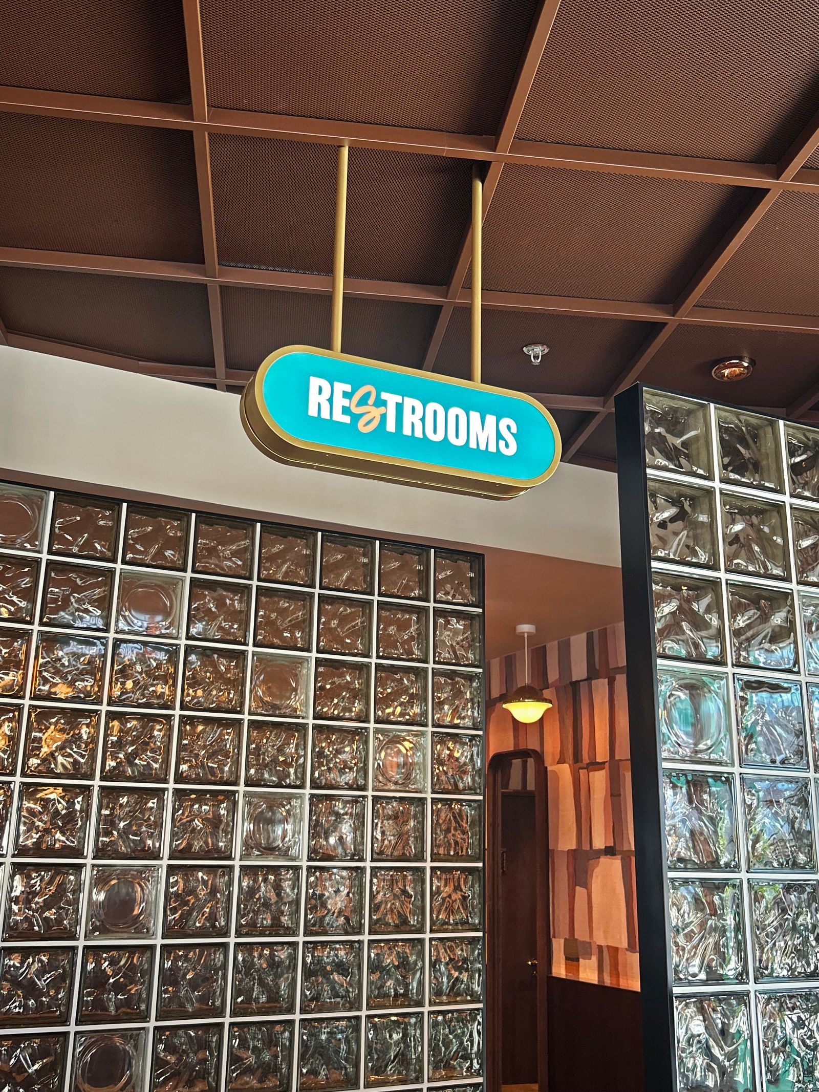 Uteservering & skyltning för Brasserie Astrid på Mälarterrassen – Stockholm – bild 7