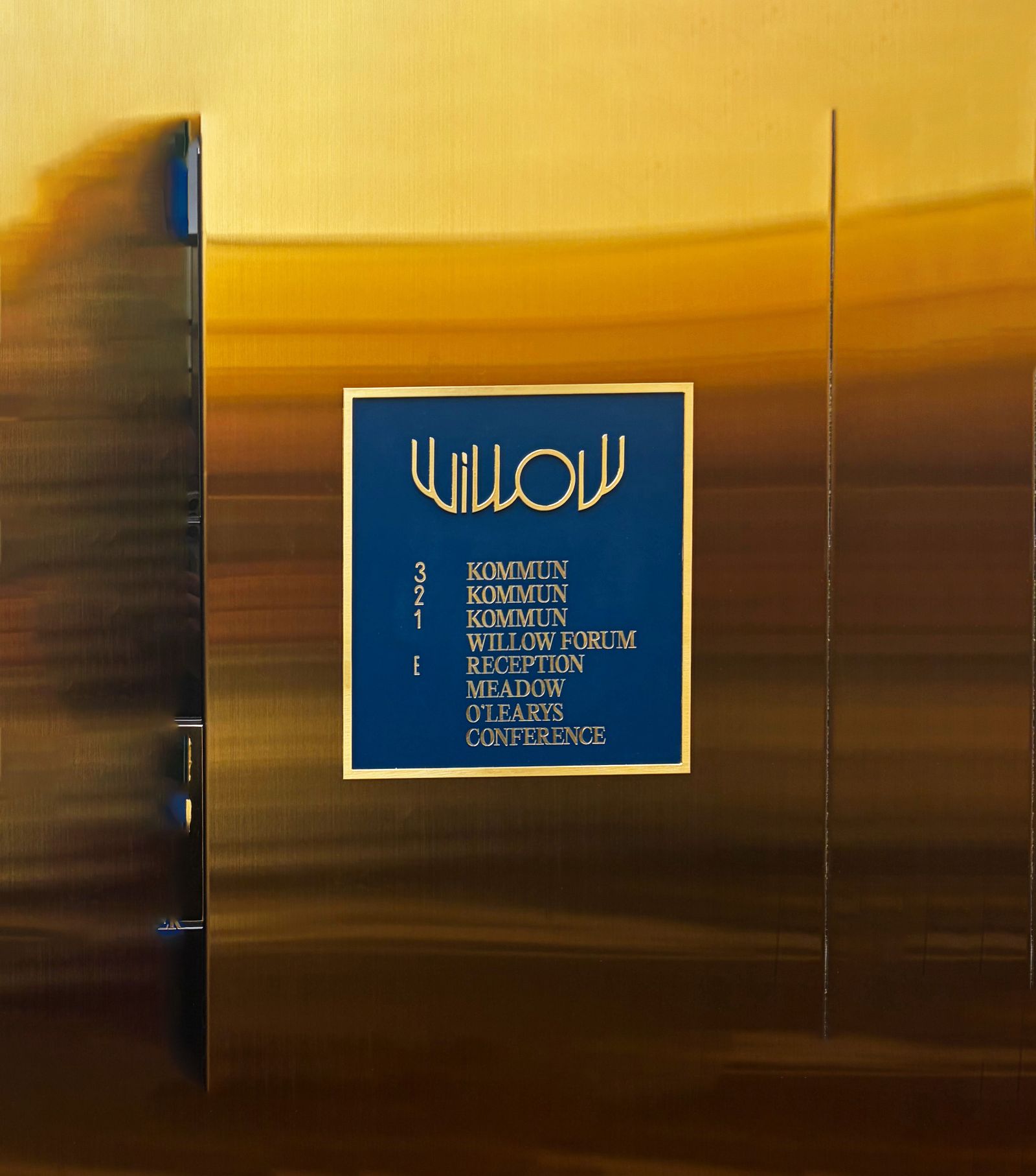 Skyltning till Willow Hotel  – Trelleborg – bild 7