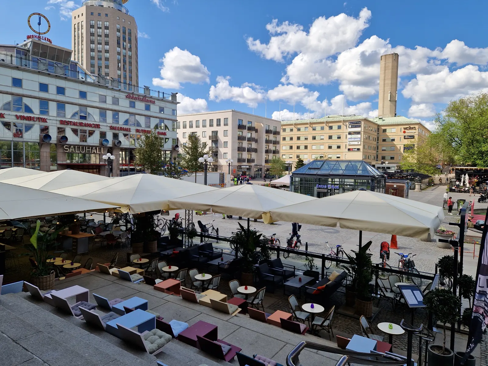 Parasols for Outdoor Dining Areas