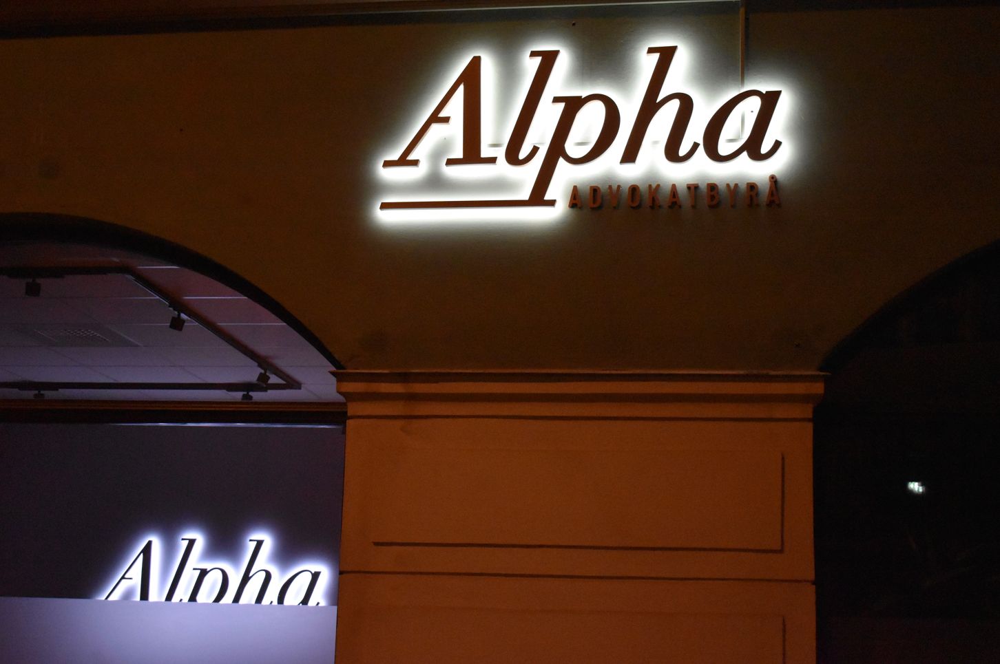 Skyltning för Alpha Advokatbyrå på Kungsholmen – bild 5