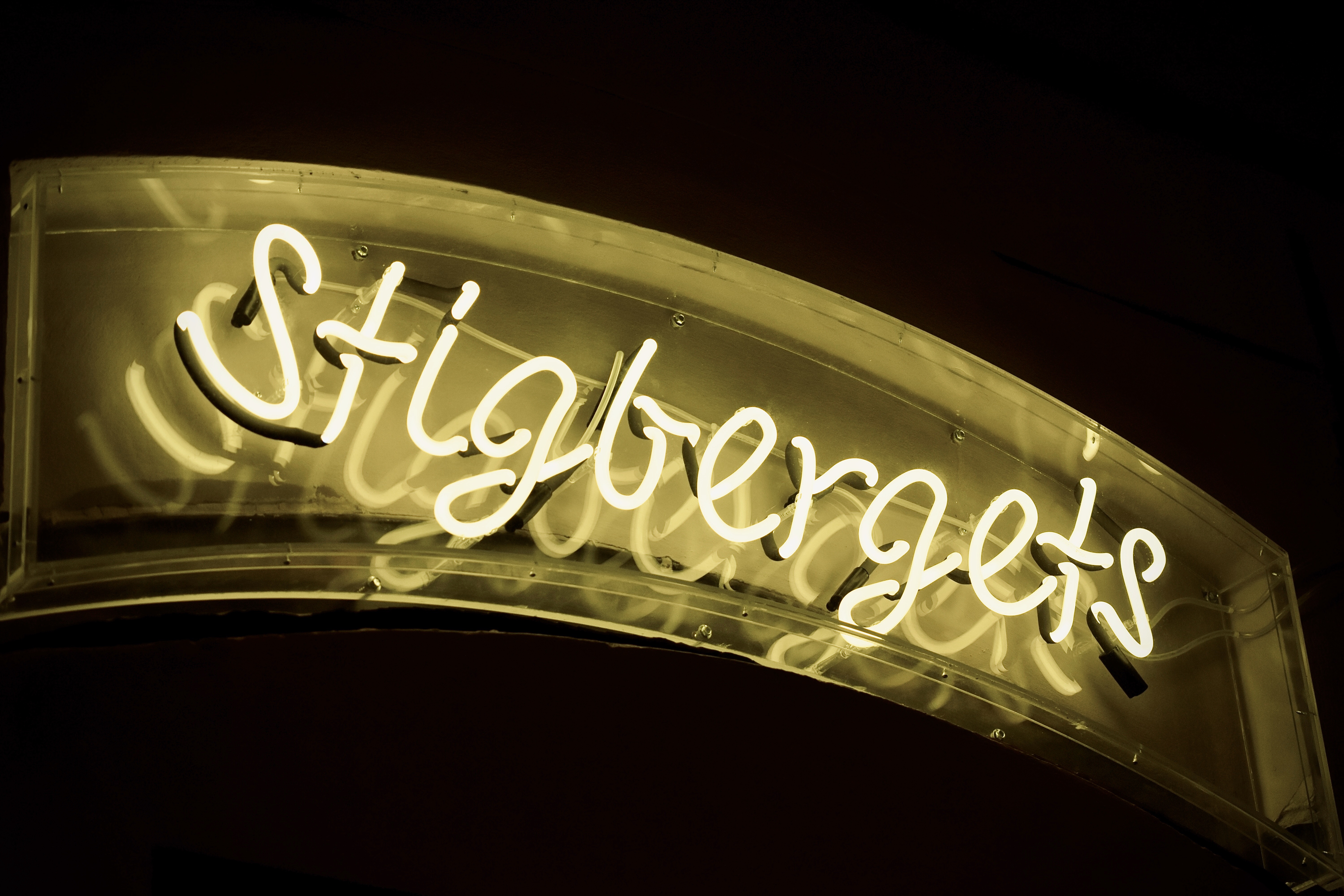 Ikoniskt lysande med neon
